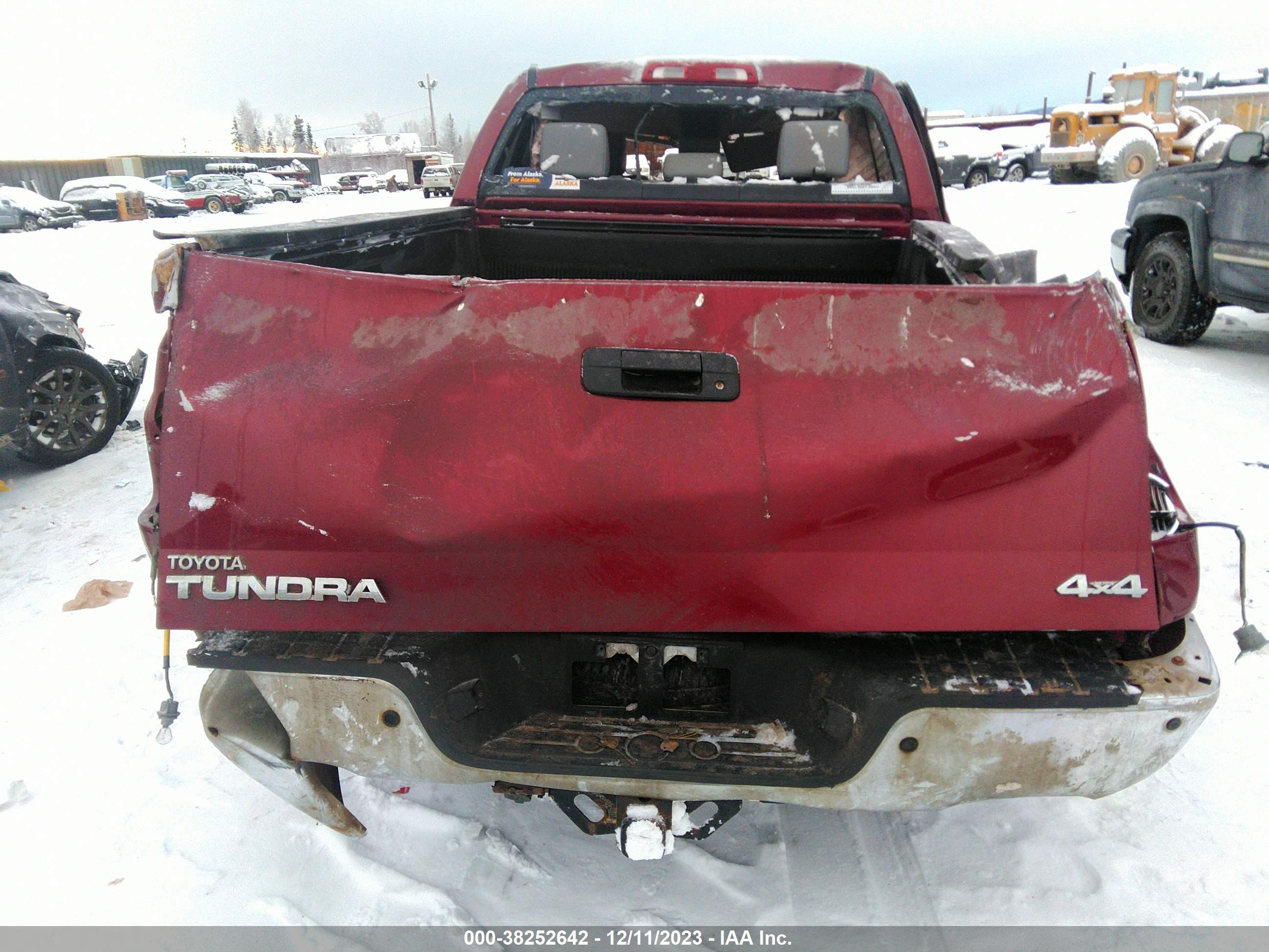 Photo 15 VIN: 5TFBV58157X008987 - TOYOTA TUNDRA 