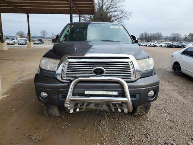 Photo 4 VIN: 5TFBW5F15CX231136 - TOYOTA TUNDRA DOU 