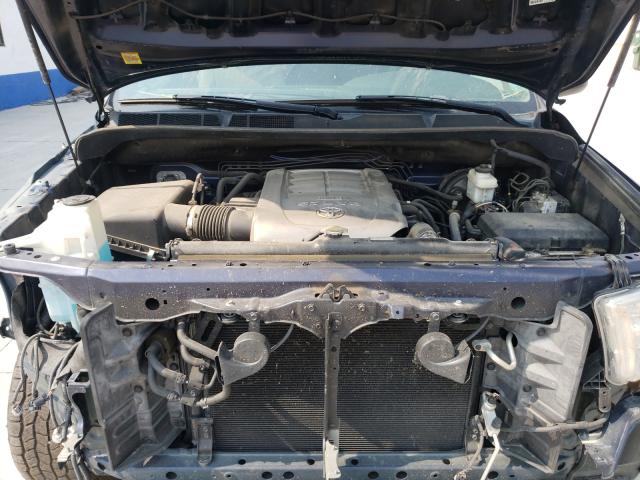 Photo 6 VIN: 5TFBW5F16AX135156 - TOYOTA TUNDRA DOU 