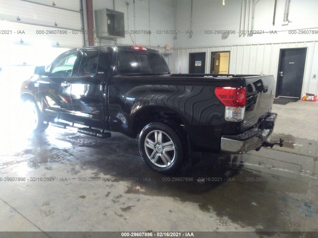 Photo 2 VIN: 5TFBW5F16CX211946 - TOYOTA TUNDRA 4WD TRUCK 