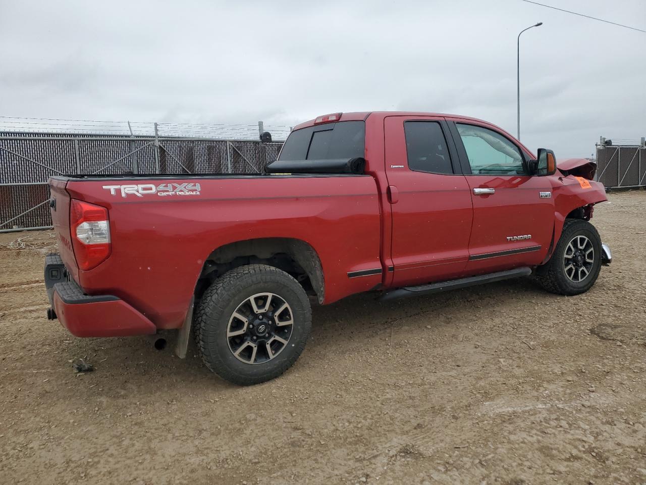 Photo 2 VIN: 5TFBW5F19GX516184 - TOYOTA TUNDRA 