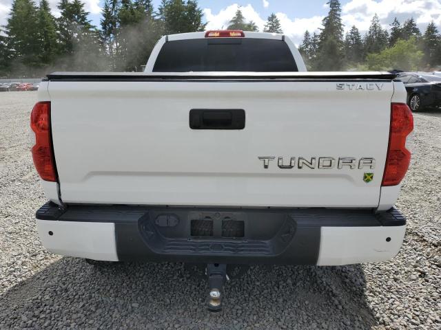 Photo 5 VIN: 5TFBY5F12KX798137 - TOYOTA TUNDRA DOU 