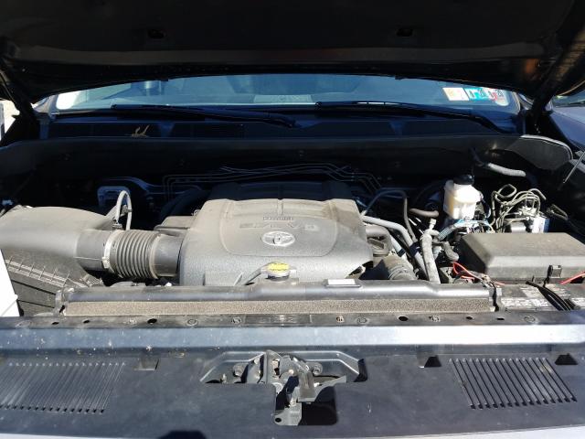 Photo 6 VIN: 5TFBY5F13GX527840 - TOYOTA TUNDRA DOU 