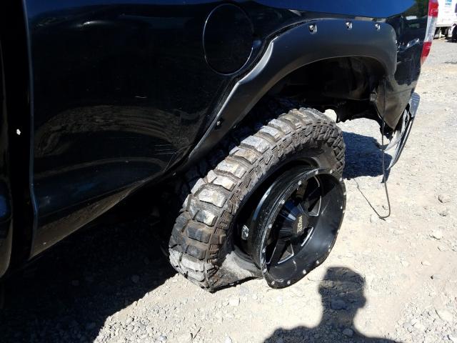 Photo 8 VIN: 5TFBY5F13GX527840 - TOYOTA TUNDRA DOU 