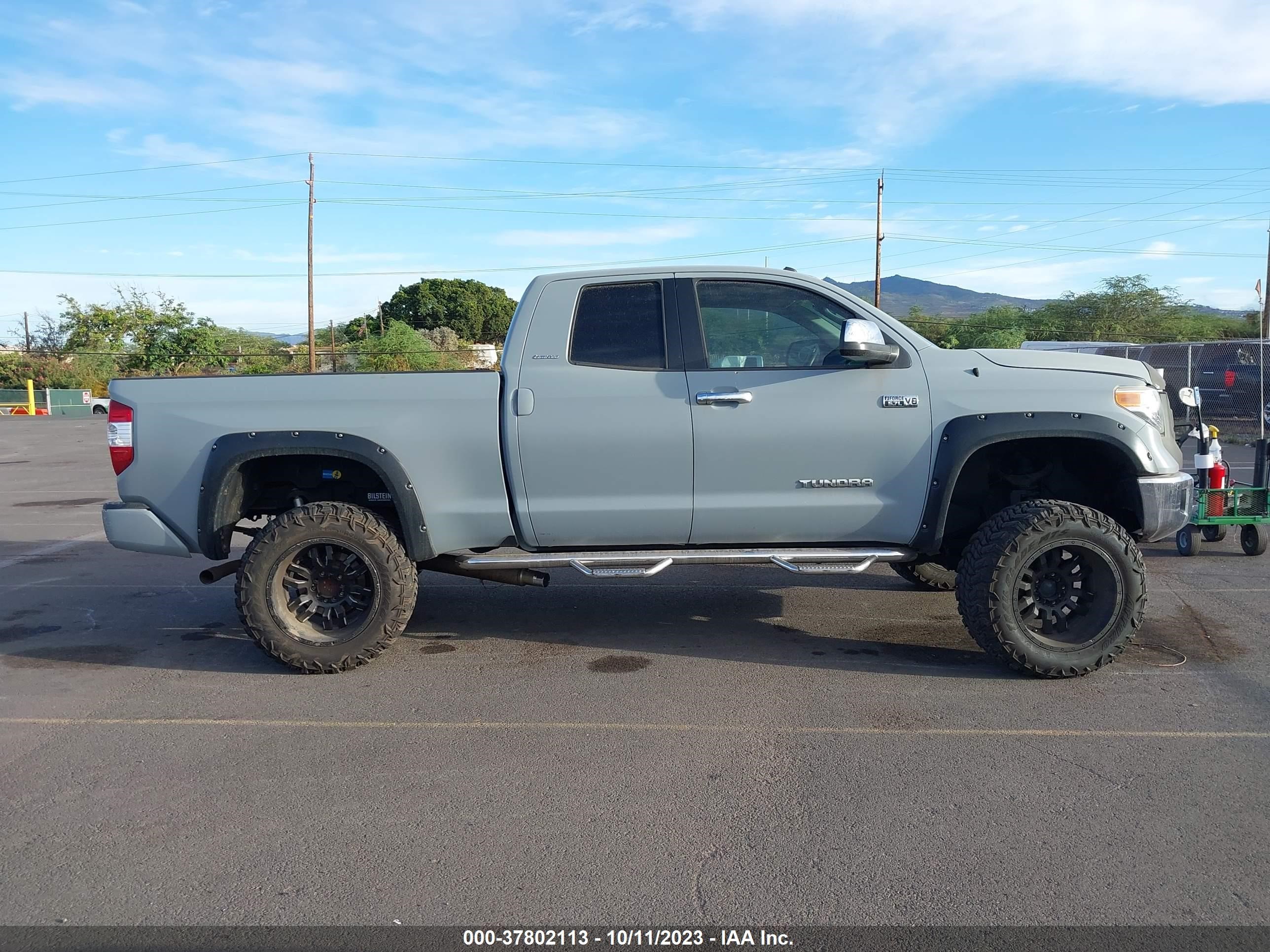 Photo 12 VIN: 5TFBY5F13GX541723 - TOYOTA TUNDRA 