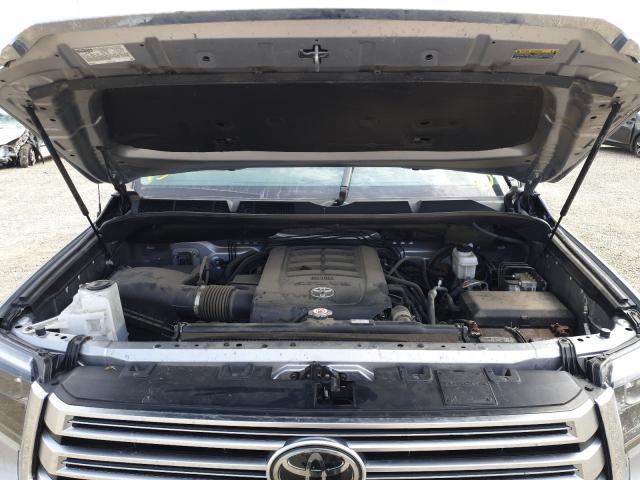 Photo 6 VIN: 5TFBY5F13KX865151 - TOYOTA TUNDRA DOU 