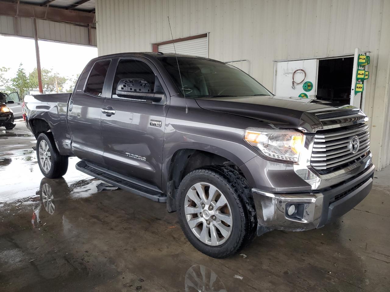 Photo 3 VIN: 5TFBY5F14FX483989 - TOYOTA TUNDRA 