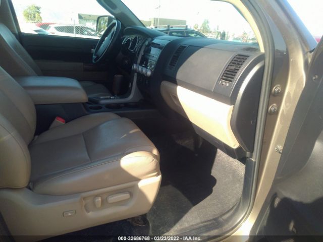 Photo 4 VIN: 5TFBY5F15DX305702 - TOYOTA TUNDRA 4WD TRUCK 