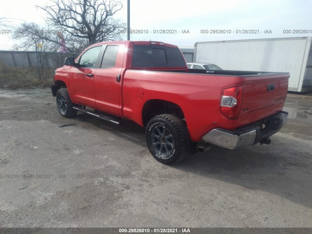 Photo 2 VIN: 5TFBY5F15EX363830 - TOYOTA TUNDRA 4WD TRUCK 