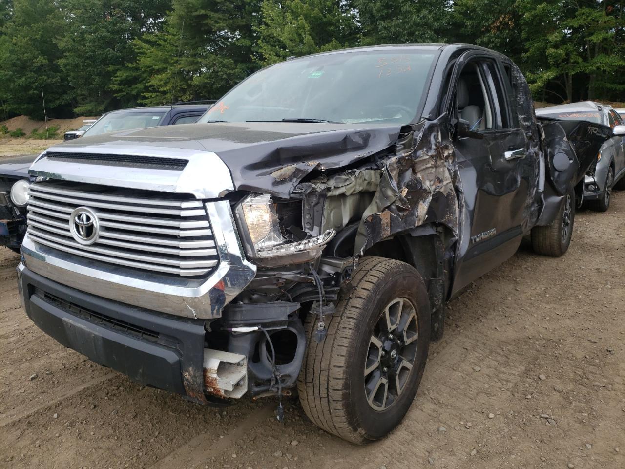 Photo 1 VIN: 5TFBY5F15GX564548 - TOYOTA TUNDRA 