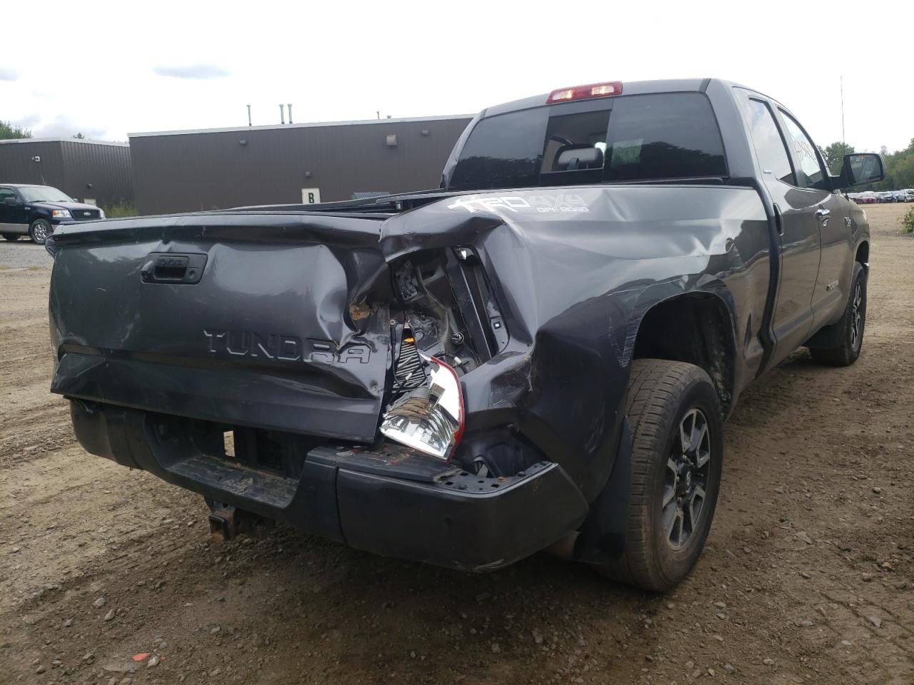 Photo 3 VIN: 5TFBY5F15GX564548 - TOYOTA TUNDRA 