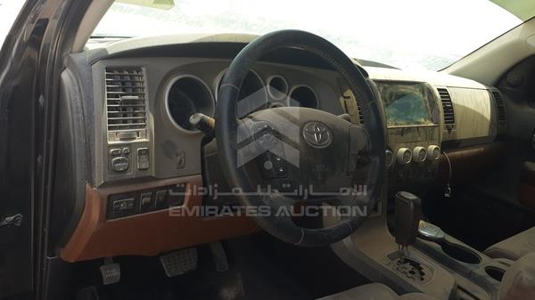 Photo 15 VIN: 5TFBY5F16AX099639 - TOYOTA TUNDRA 