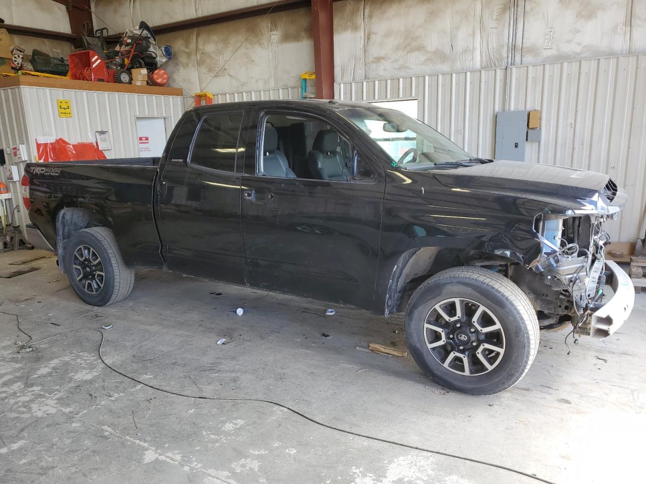 Photo 3 VIN: 5TFBY5F16FX459970 - TOYOTA TUNDRA 