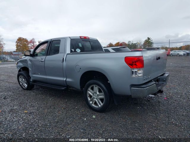 Photo 2 VIN: 5TFBY5F18BX177212 - TOYOTA TUNDRA 4WD TRUCK 