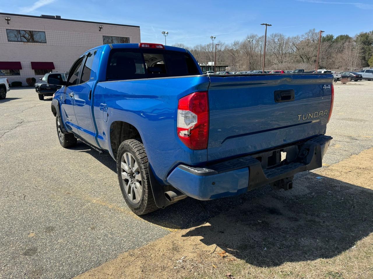 Photo 2 VIN: 5TFBY5F19GX566111 - TOYOTA TUNDRA 