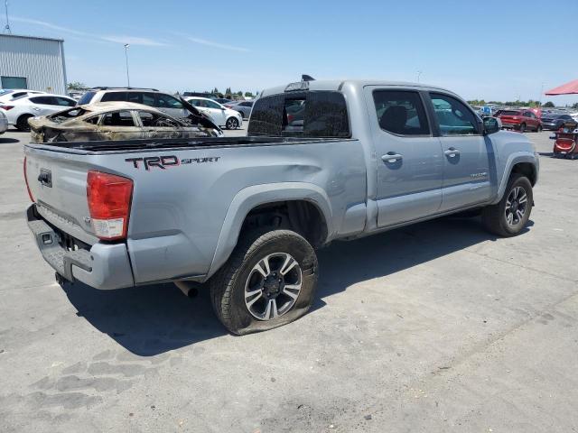 Photo 2 VIN: 5TFBZ5DNXJX004227 - TOYOTA TACOMA DOU 