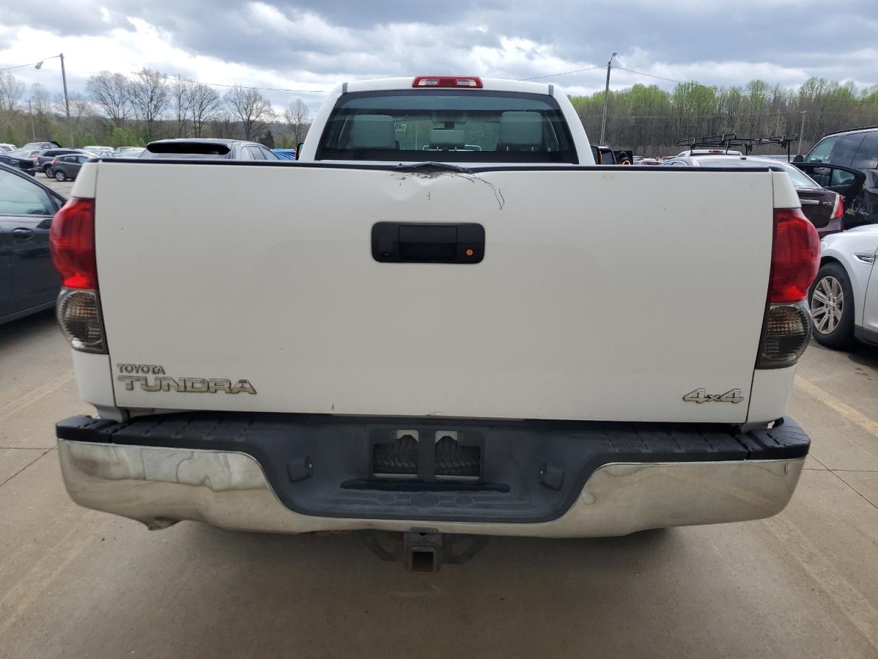 Photo 5 VIN: 5TFCV541X7X003892 - TOYOTA TUNDRA 