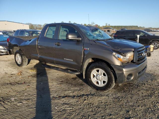 Photo 3 VIN: 5TFCW5F14AX010600 - TOYOTA TUNDRA DOU 