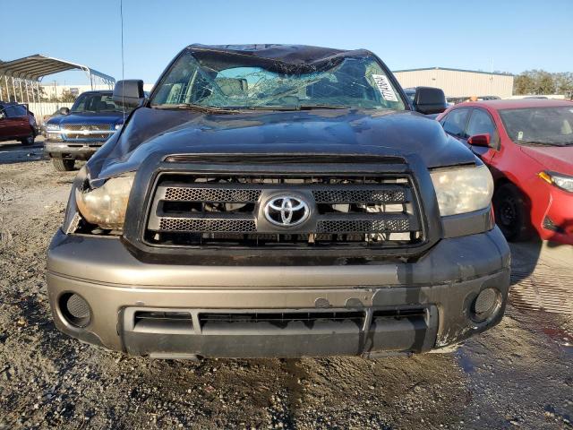 Photo 4 VIN: 5TFCW5F14AX010600 - TOYOTA TUNDRA DOU 