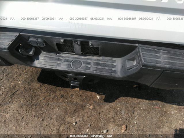 Photo 5 VIN: 5TFCY5F10JX023242 - TOYOTA TUNDRA 4WD 