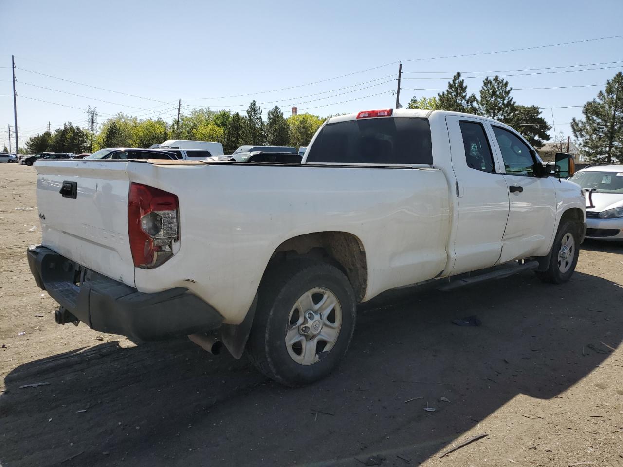 Photo 2 VIN: 5TFCY5F16JX023195 - TOYOTA TUNDRA 