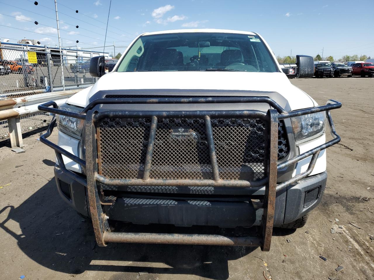 Photo 4 VIN: 5TFCY5F16JX023195 - TOYOTA TUNDRA 