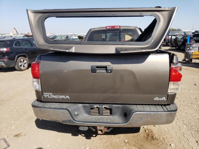 Photo 5 VIN: 5TFCY5F18AX009492 - TOYOTA TUNDRA DOU 