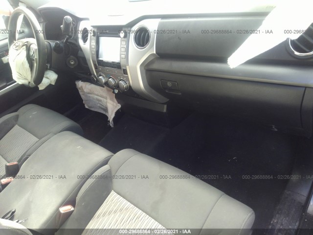 Photo 4 VIN: 5TFCY5F1XFX018928 - TOYOTA TUNDRA 4WD TRUCK 