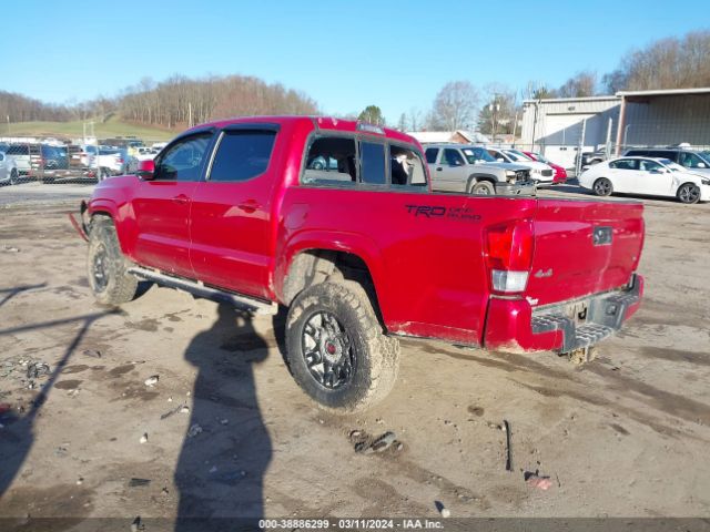 Photo 2 VIN: 5TFCZ5AN0HX061118 - TOYOTA TACOMA 