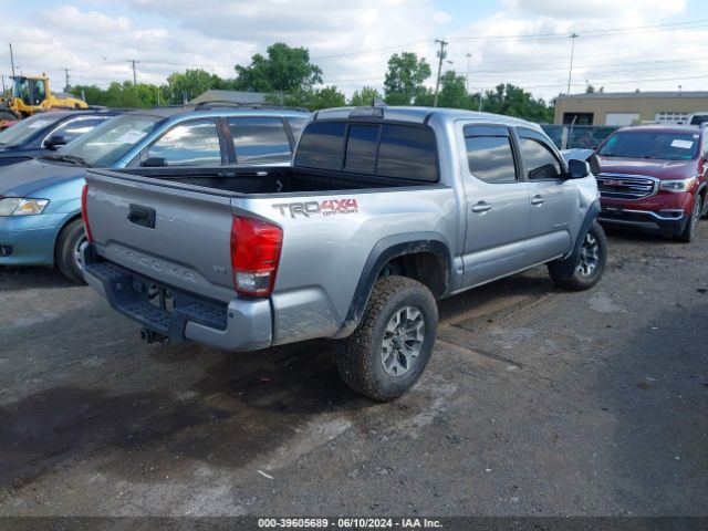 Photo 3 VIN: 5TFCZ5AN0HX072359 - TOYOTA TACOMA 