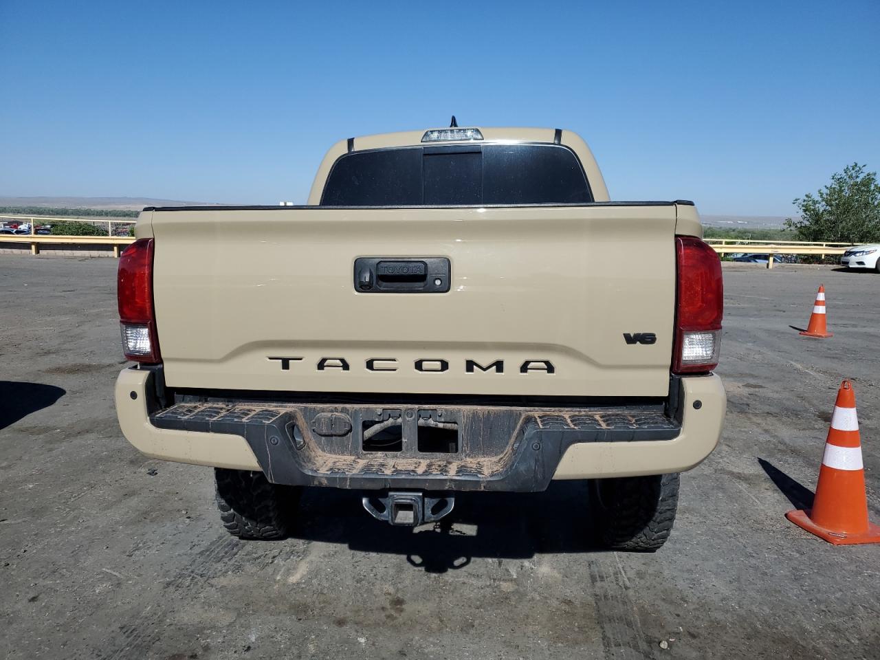 Photo 5 VIN: 5TFCZ5AN0HX091929 - TOYOTA TACOMA 