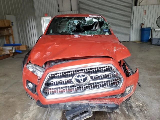 Photo 4 VIN: 5TFCZ5AN0HX093602 - TOYOTA TACOMA DOU 