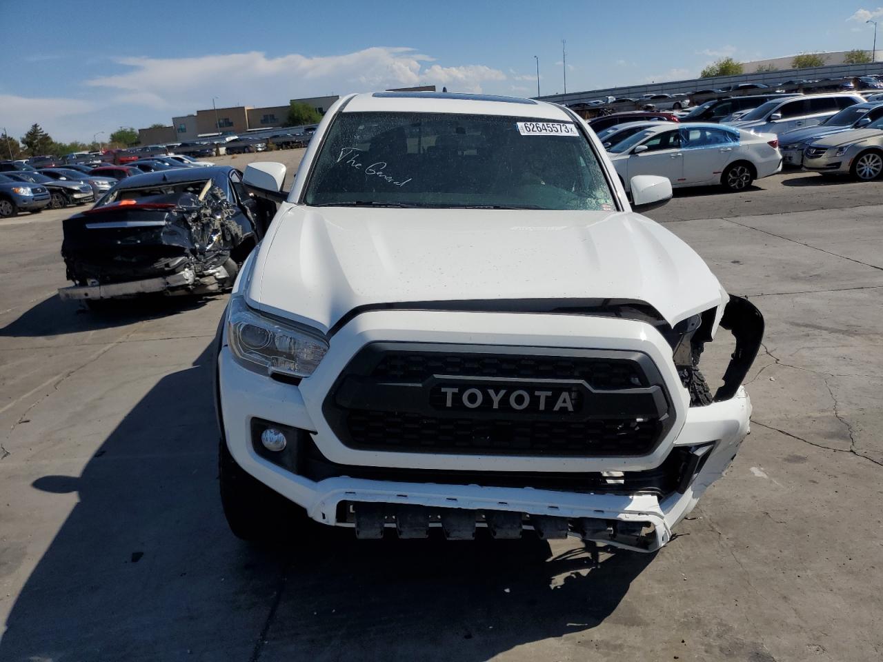 Photo 4 VIN: 5TFCZ5AN0HX106512 - TOYOTA TACOMA 