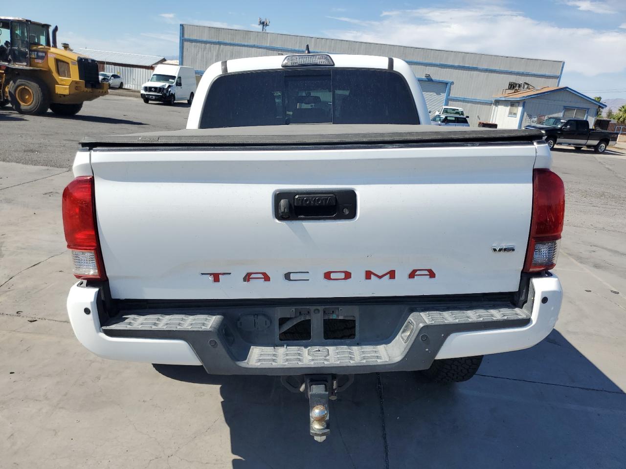 Photo 5 VIN: 5TFCZ5AN0HX106512 - TOYOTA TACOMA 