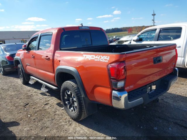 Photo 2 VIN: 5TFCZ5AN0JX122179 - TOYOTA TACOMA 