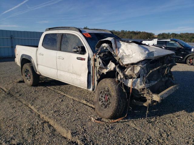 Photo 3 VIN: 5TFCZ5AN0JX129598 - TOYOTA TACOMA DOU 