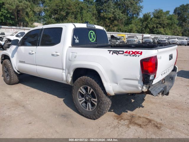 Photo 2 VIN: 5TFCZ5AN0JX163993 - TOYOTA TACOMA 