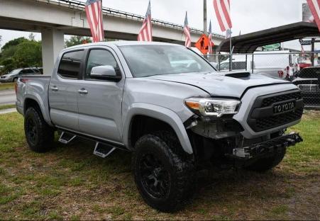 Photo 0 VIN: 5TFCZ5AN0JX164898 - TOYOTA TACOMA 