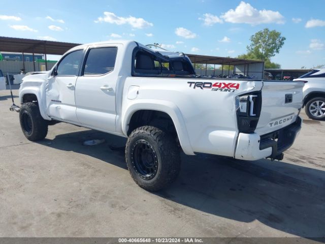 Photo 2 VIN: 5TFCZ5AN0KX202342 - TOYOTA TACOMA 