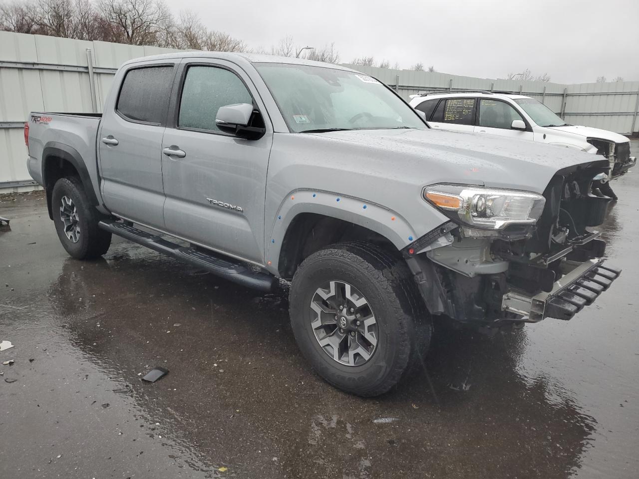 Photo 3 VIN: 5TFCZ5AN0KX211803 - TOYOTA TACOMA 