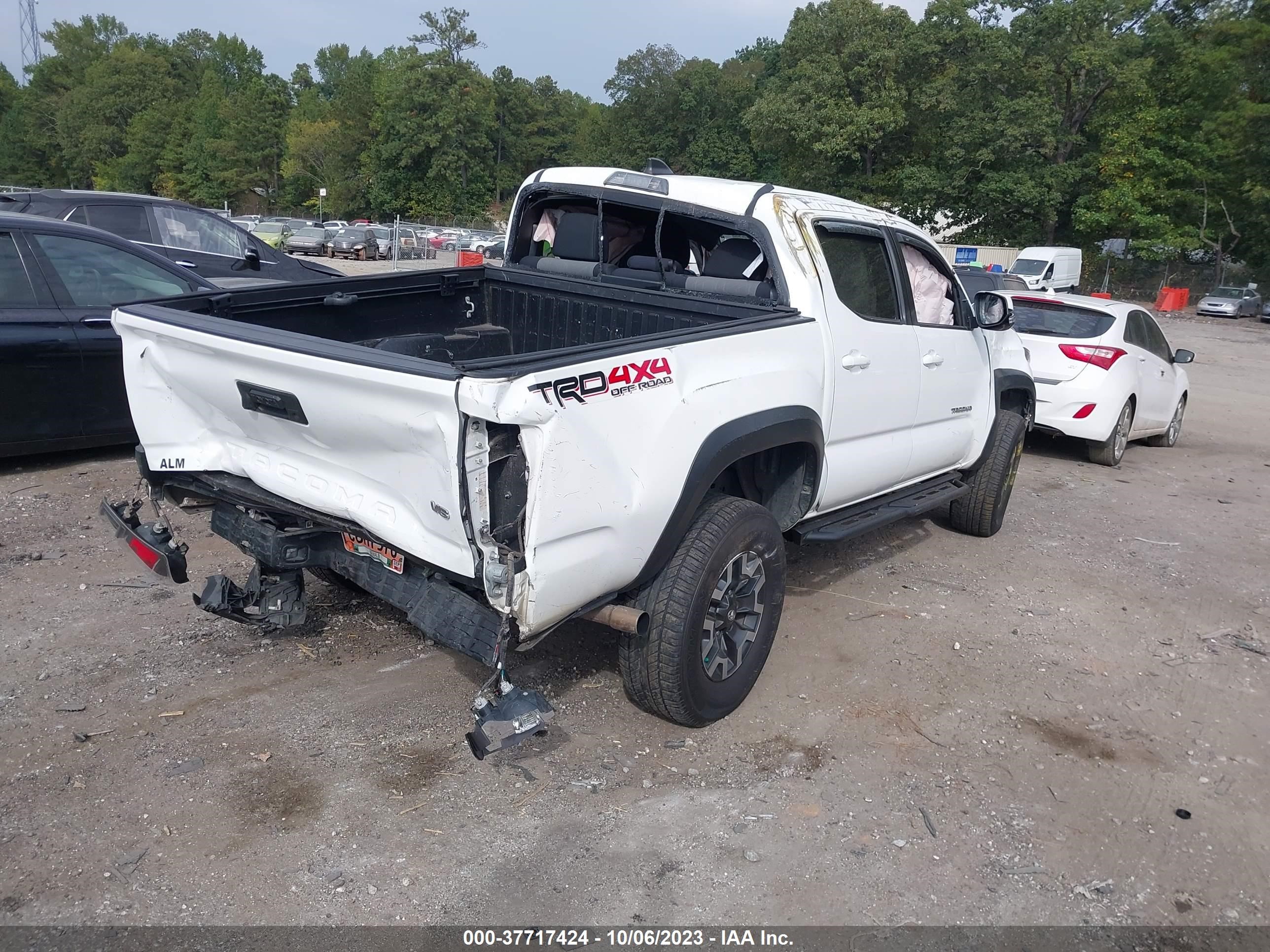 Photo 3 VIN: 5TFCZ5AN0LX230532 - TOYOTA TACOMA 