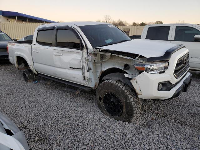 Photo 3 VIN: 5TFCZ5AN1HX111928 - TOYOTA TACOMA DOU 