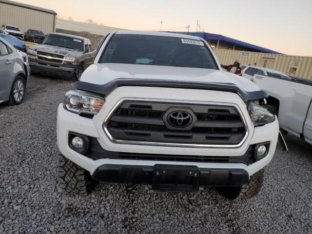 Photo 4 VIN: 5TFCZ5AN1HX111928 - TOYOTA TACOMA DOU 