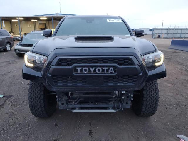 Photo 4 VIN: 5TFCZ5AN1JX151822 - TOYOTA TACOMA DOU 