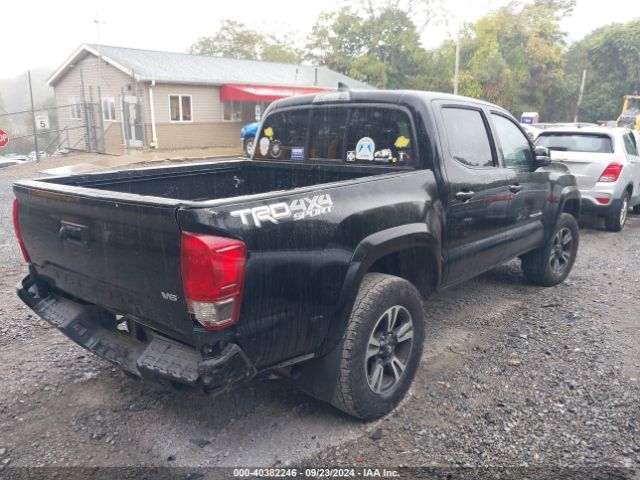 Photo 3 VIN: 5TFCZ5AN2GX017622 - TOYOTA TACOMA 