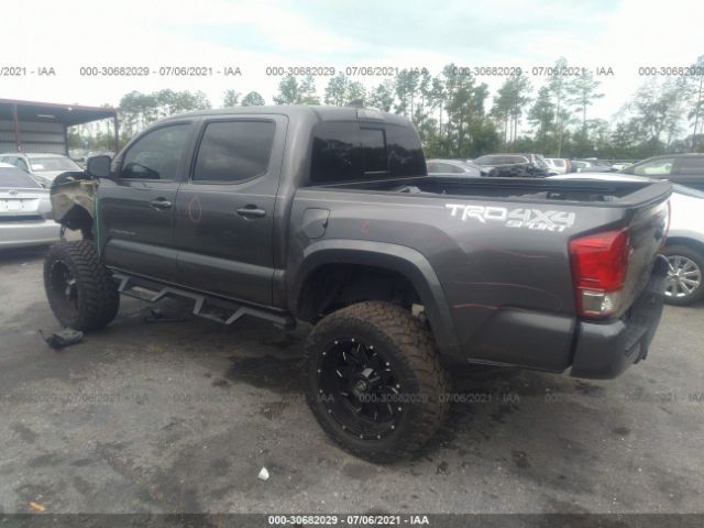 Photo 2 VIN: 5TFCZ5AN2HX076607 - TOYOTA TACOMA 