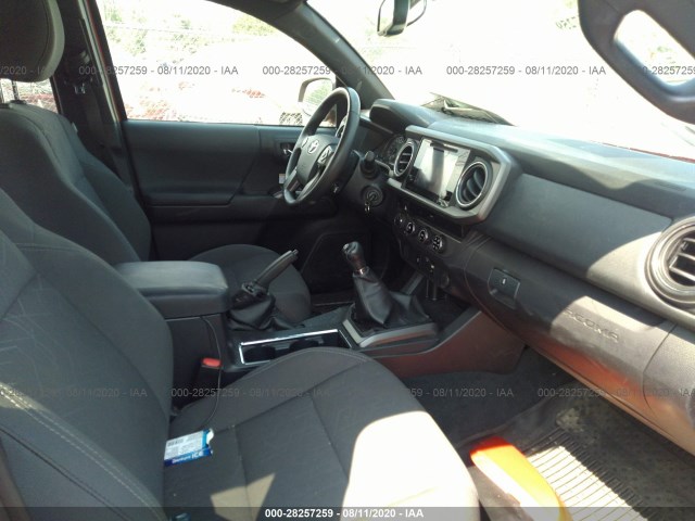 Photo 4 VIN: 5TFCZ5AN2HX115888 - TOYOTA TACOMA 