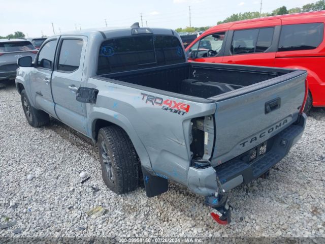 Photo 5 VIN: 5TFCZ5AN2JX137833 - TOYOTA TACOMA 