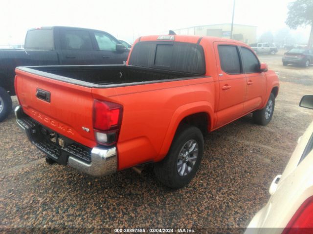 Photo 3 VIN: 5TFCZ5AN2JX145219 - TOYOTA TACOMA 