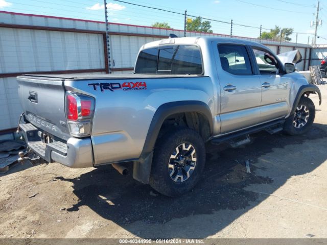 Photo 3 VIN: 5TFCZ5AN2MX256681 - TOYOTA TACOMA 